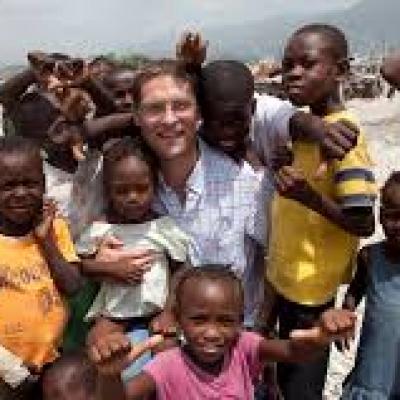AMC Magnus MacFarlane-Barrow